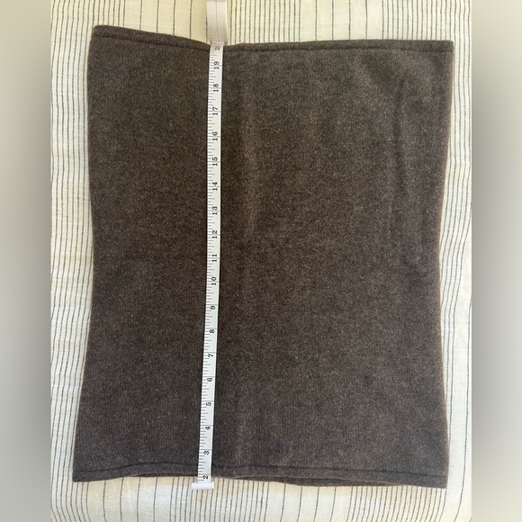 Ply Cashmere Snood - Picture 6 of 6